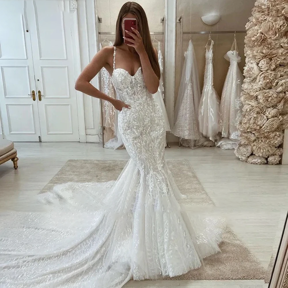 Mermaid Lace Wedding Dress Sleeveless Lace Appliques Beaded Shiny Brid