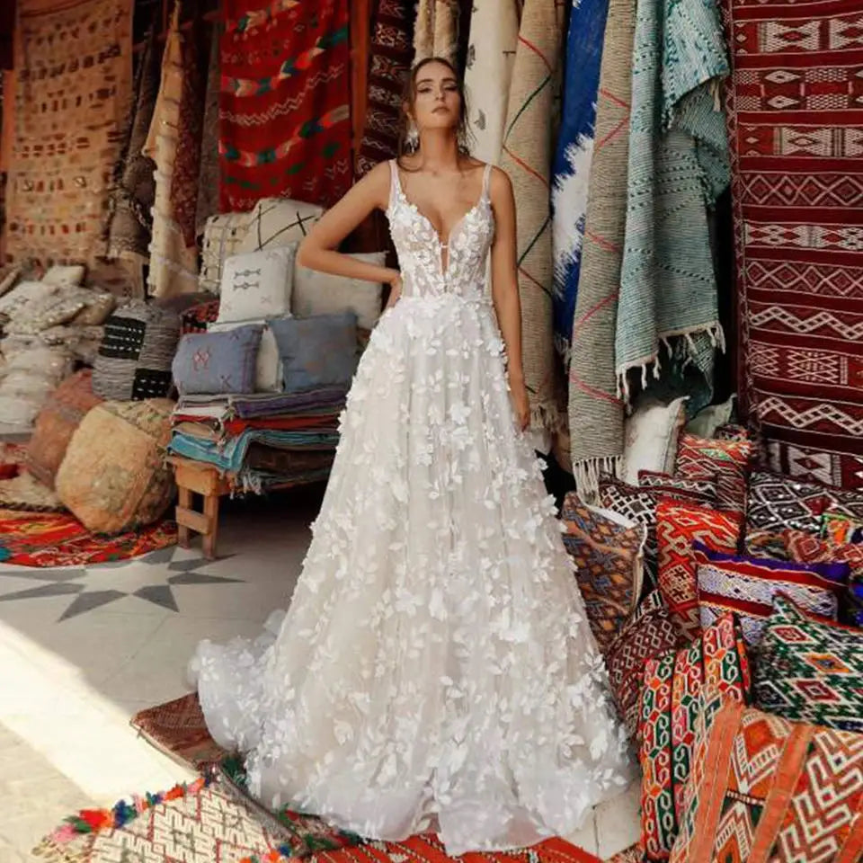 knee length dresses for ladies Custom Made A-Line Sleeveless Wedding Dresses Leaf Appliques V-Neck Spaghetti Straps Bridal Gown, White / 2