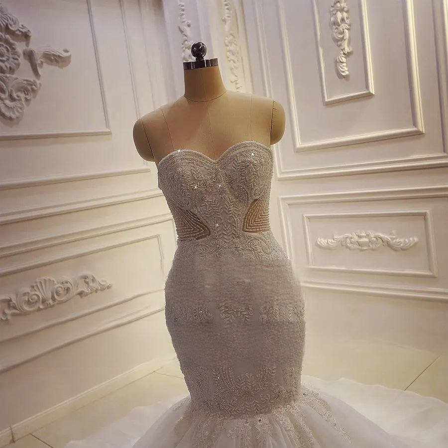 Glamorous Strapless Mermaid Wedding Dress – Sexy Silhouette for Brides