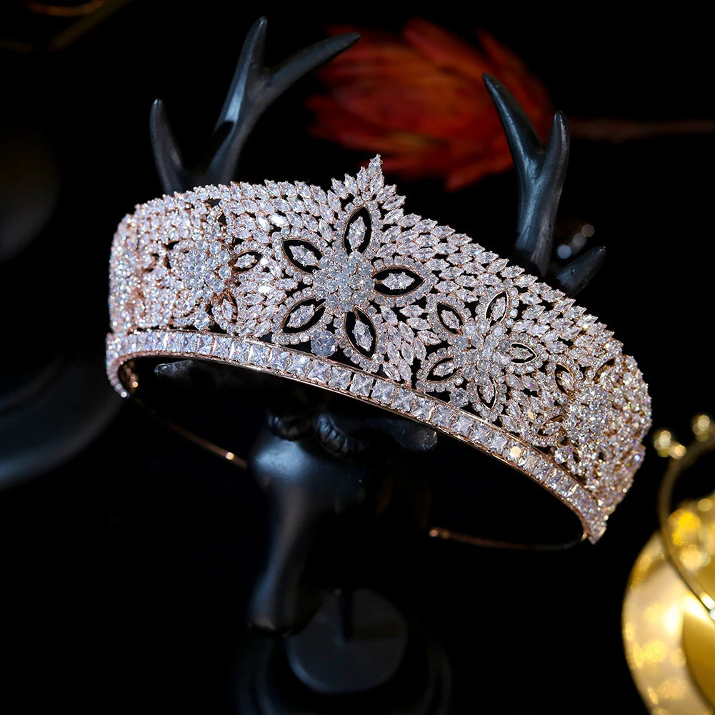 Rose Gold Bridal Tiara – Vintage Queen Headdress for Weddings