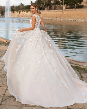 Off Shoulder Beach Wedding Dress Luxury 3D Flowers Princess Bridal Dress