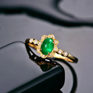 Emerald 0.48ct Oval Green 0.08ct diamonds 14k Gold Ring
