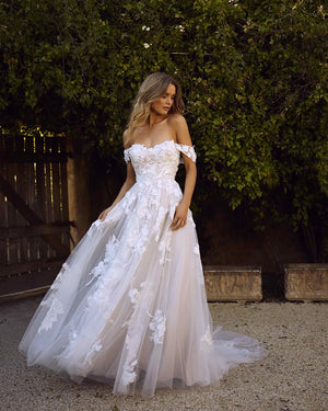 Elegant Beach Wedding Dress Simple Off Shoulder Backless Bridal Dress