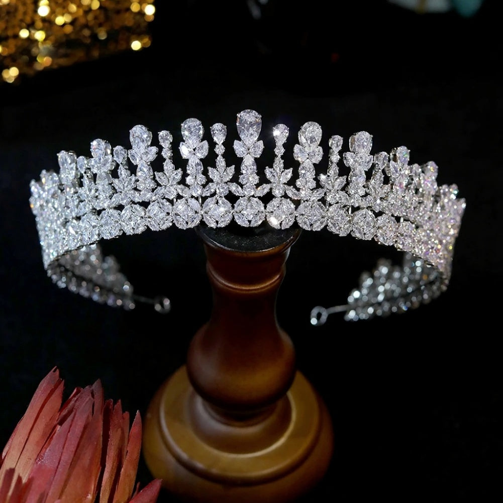 Silver Zirconia Crystal Tiara – Wedding Crown for Brides & Engagement