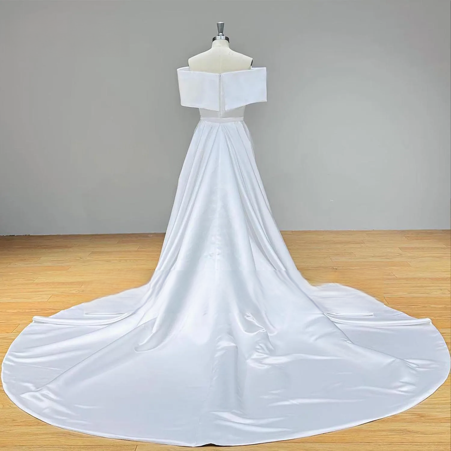 Light Effect Satin Mermaid Wedding Dress 2 Piece with Detachable Train