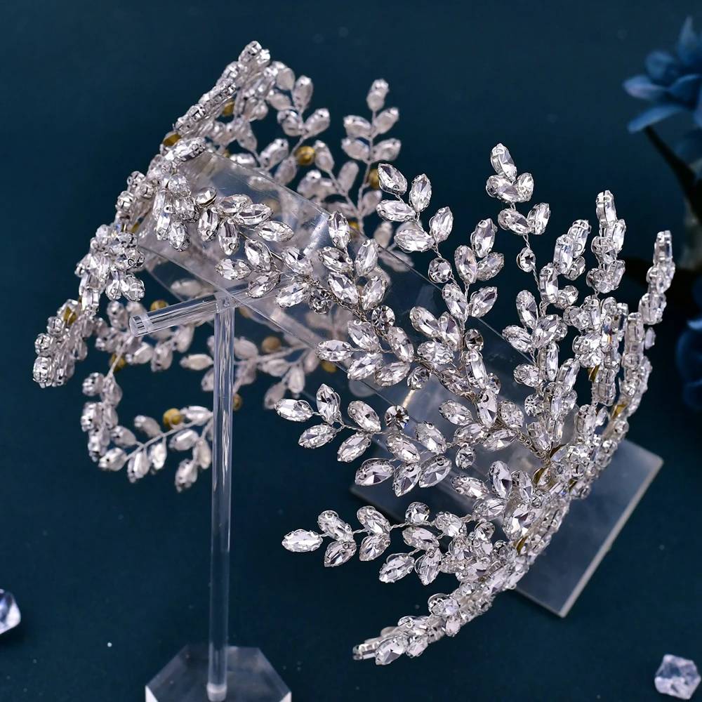 Close-up of high-quality crystal bridal tiara for weddings and pageants