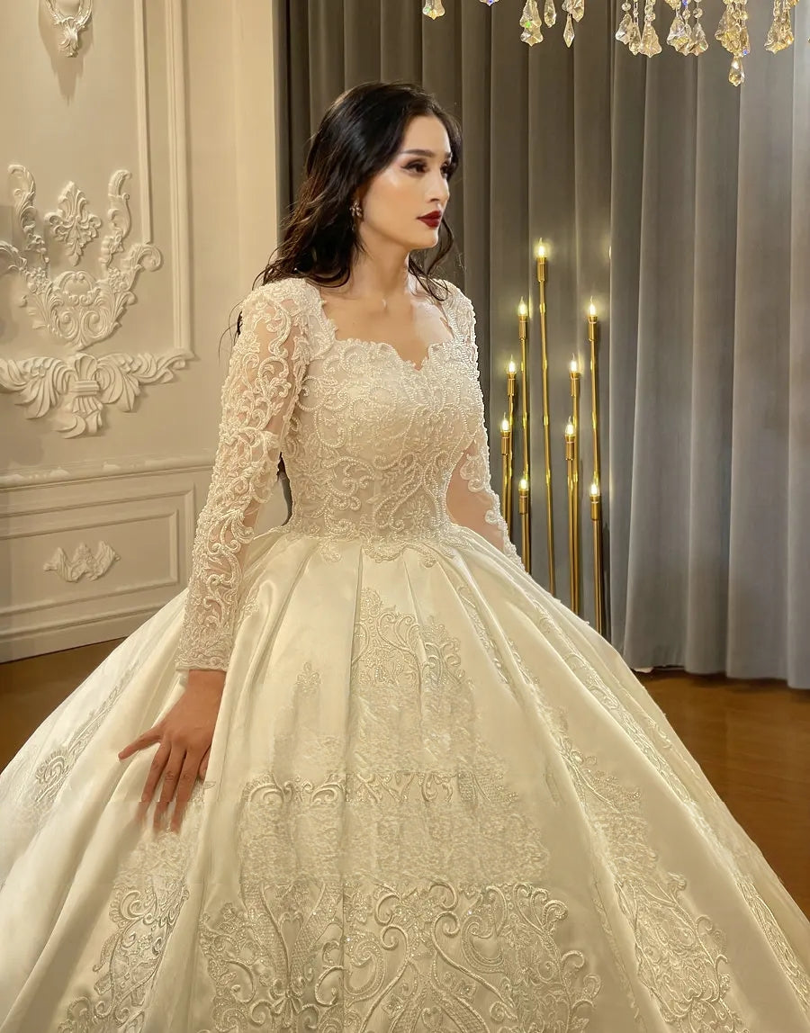 elegant expensive wedding dresses Luxury Wedding Dress Lace Ball Gown Strapless High-Quality Dress Customization