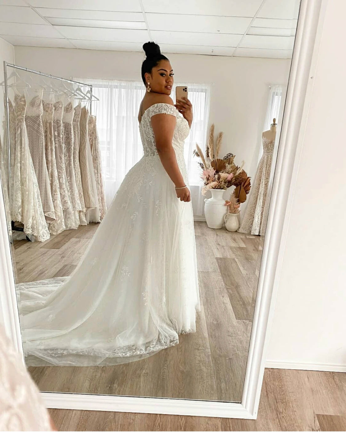 Plus Size A-Line Off Shoulder Lace Applique Wedding Dress Tulle Backle