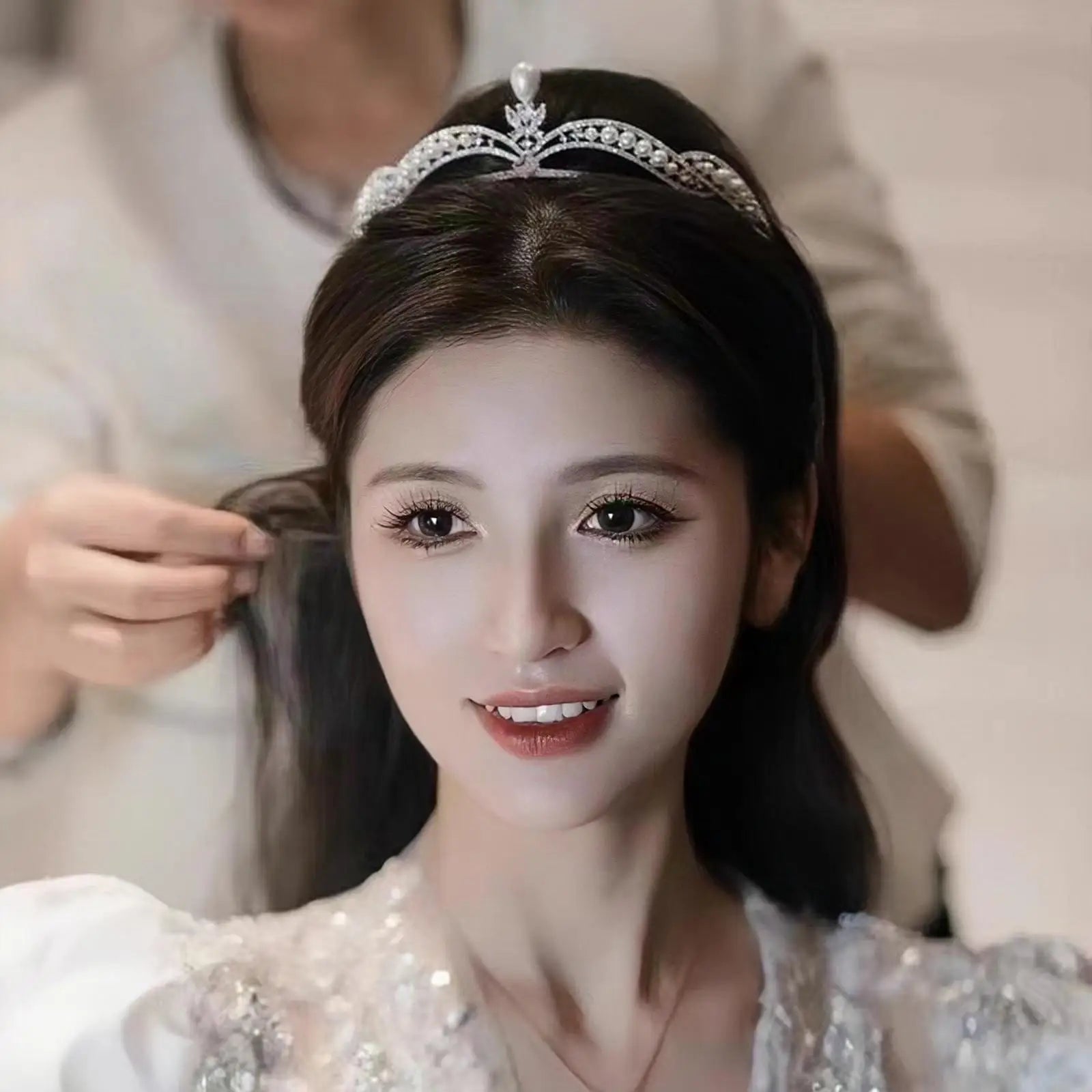 Elegant Crystal & Pearl Queen Crown Headband – Bridal Rhinestone Tiara for Women