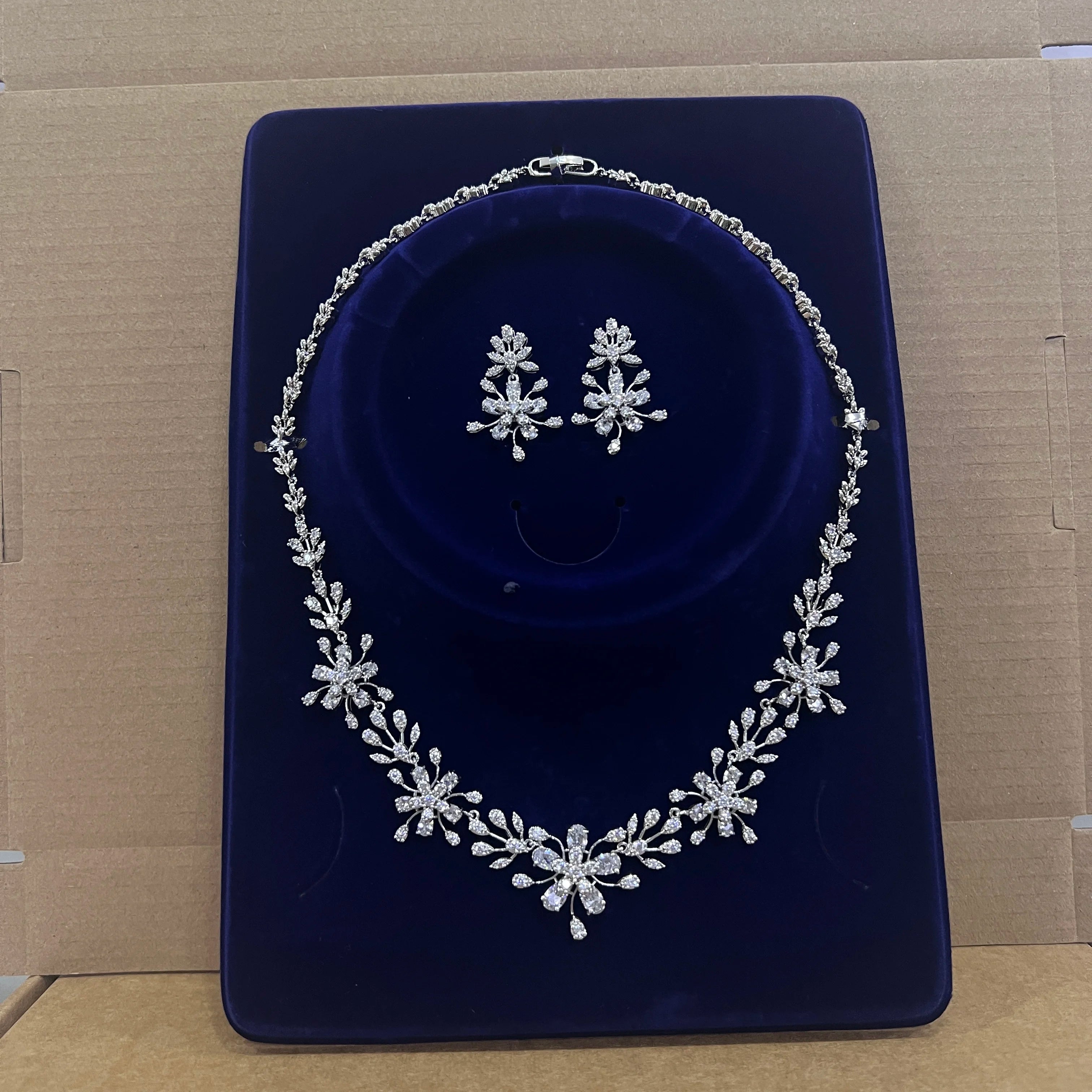 Flower Zircon Choker Necklace Set – Bridal Jewelry for Women