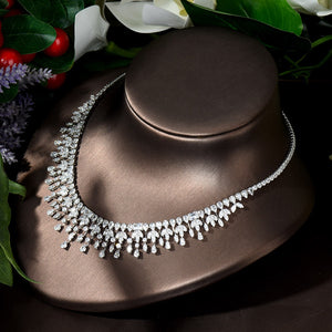 Elegant Leaf Design Bridal Necklace Set