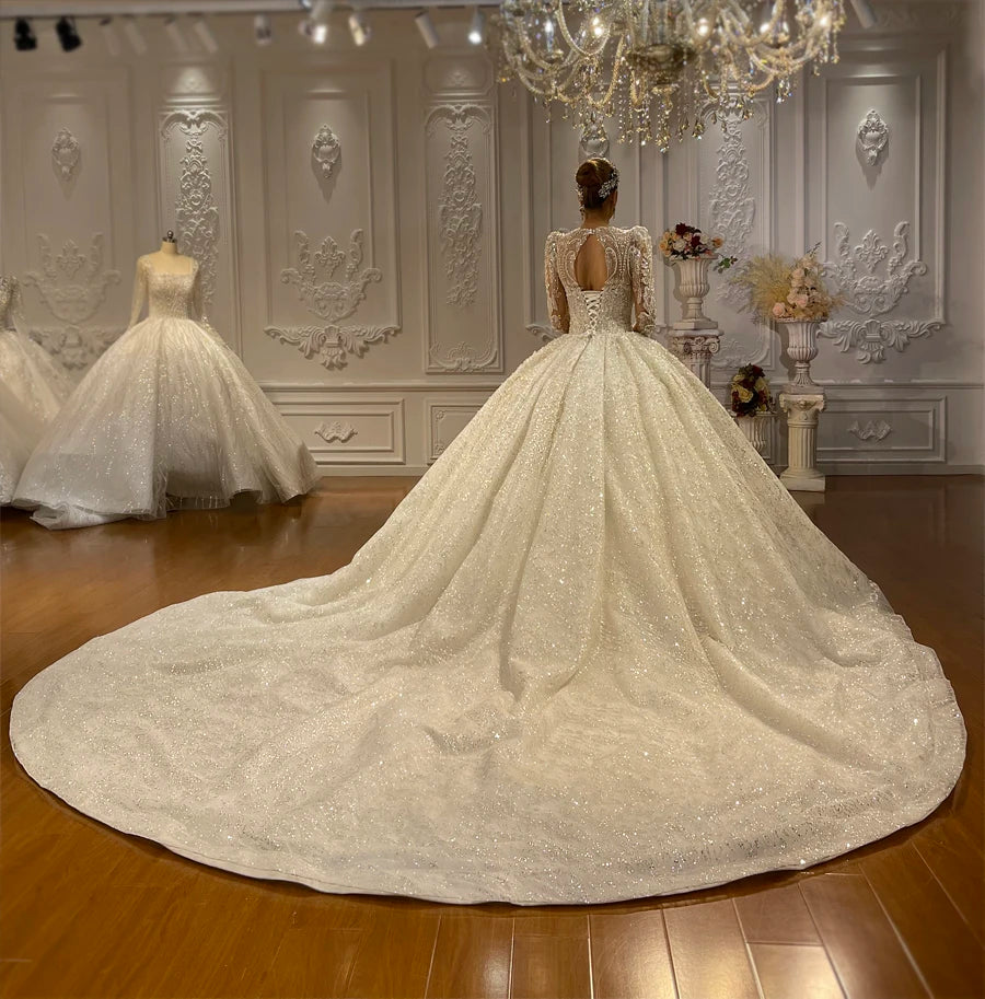 Lace Appliquéd Beaded Wedding Dress Long Sleeve Luxury Ball Gown for Brides