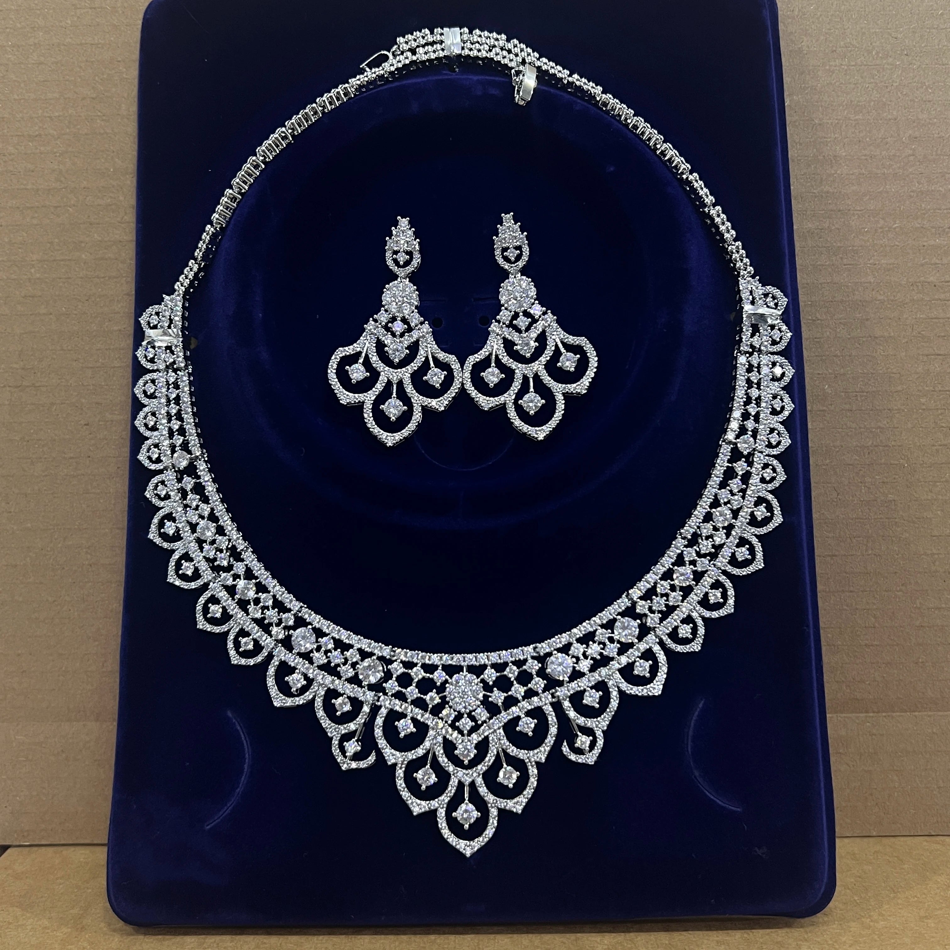 Elegant 3A CZ Hollow Design Bridal Jewelry Set – Necklace & Earrings