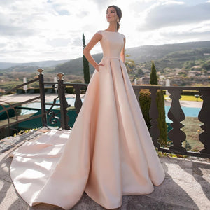 Cap Sleeve Matte Satin Vintage A-Line Wedding Dress Elegant Scoop Neck Court Train Bridal Gown