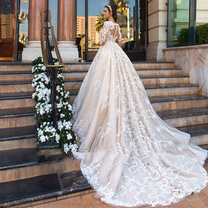 Long Sleeve A-Line Sexy Deep V Neck Lace Wedding Dress Beaded Chapel Train Vintage Bridal Gown