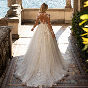 Sexy V Neck Long Sleeve A-Line Vintage Wedding Dress Luxury Beaded Court Train Flowers Bridal Gown