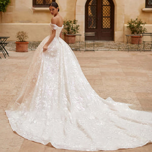 Sexy Boat Neck Backless Lace A-Line Princess Wedding Dresses Luxury Beaded Bridal Gown