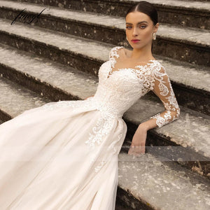 Long Sleeve Lace Vintage Wedding Dress Sexy Illusion A-Line Beaded Court