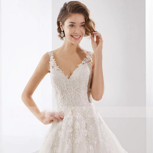 Sweetheart A-Line Wedding Dresses Sexy Backless Appliques Beaded Court Train Tulle Bride Gown