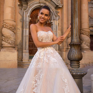 A-Line Vintage Lace Off the Shoulder Wedding Gown with Court Train