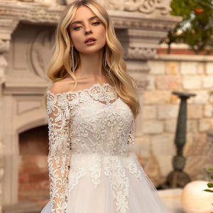 Fmogl Sexy Boat Neck Long Sleeve Lace Vintage Wedding Dresses Luxury Appliques Beaded Belt Court Train A Line Bridal Gown