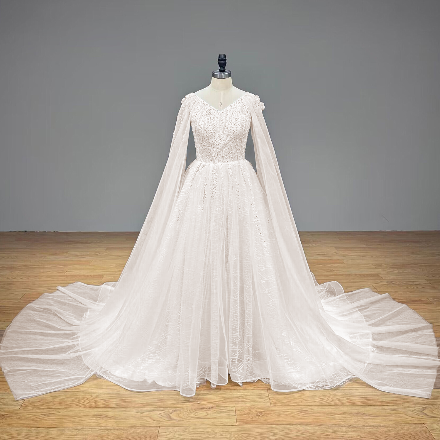 Elegan Wedding Dress with Pearls Lace Zipper Back Modern Design Bridal Gown