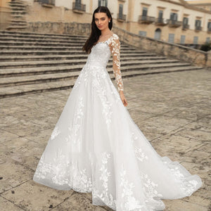 Sexy Backless Long Sleeve Lace Vintage A-Line Wedding Dress Scoop Neck Beaded Court Train Bridal Gown