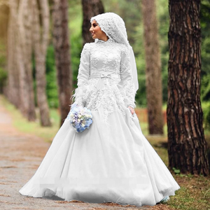 A-Line Long Sleeve Flowers Feathers Bow Long Sleeve Muslim Arabic Wedding Dress