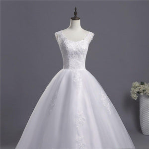 Sexy A-Line Lace Wedding Dress Romantic Backless Bridal Dress