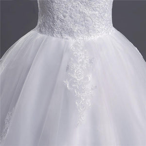 Sexy A-Line Lace Wedding Dress Romantic Backless Bridal Dress